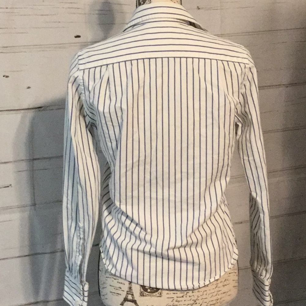 A&F - Picture 2 of 3